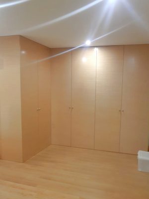 Roupeiro Embutido c/ Portas de Abrir